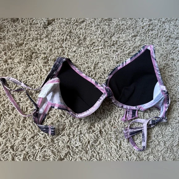 MICHIKO LONDON Bikini Top - Picture 8 of 9